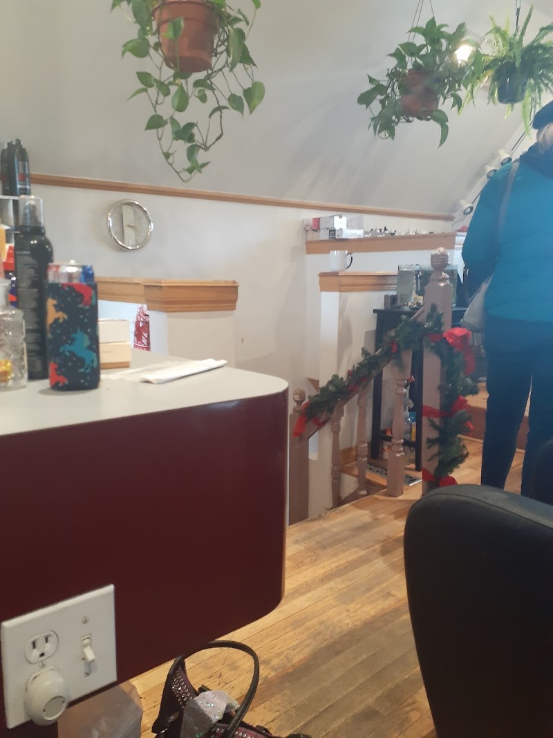 Arvada Hair Co, beauty salon in Arvada, CO, photo 2 of 10